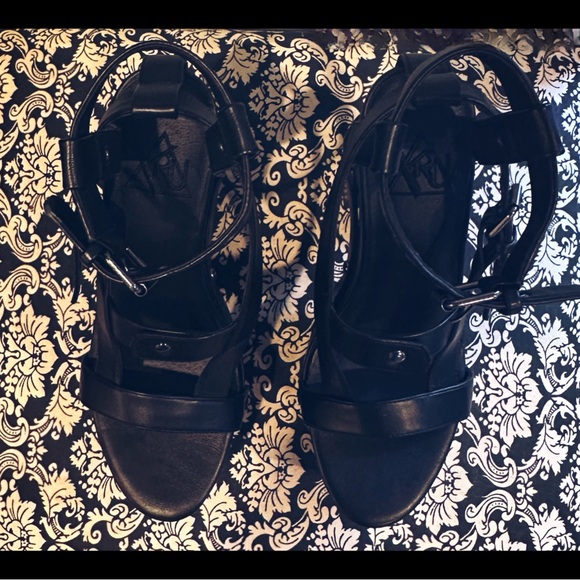 Y.R.U. MIDNIGHT NIGHTCALL PLATFORM HEELS - Picture 9 of 12